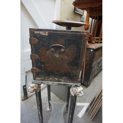 1171 - A small 19th century Japanese lacquer table cabinet, on associated antique stand, the whole 103... 