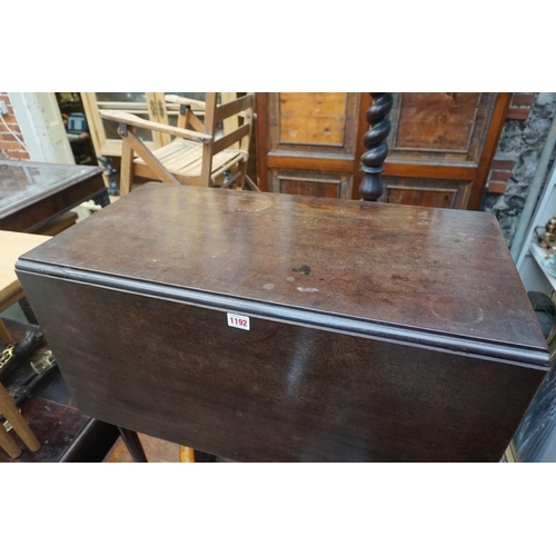 1192 - An 18th century mahogany dropleaf side table, 75.5cm wide. 