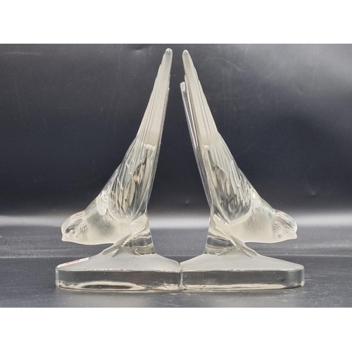 1288 - A pair of Lalique 'Hirondelle' clear and frosted glass bookends, 19cm high.