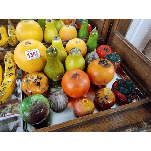 1304 - A collection of Gozo novelty glass fruit, most lifesize. (20)