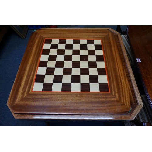 1275 - An Italian walnut and marquetry games table, incorporating backgammon and chequerboards and further ... 