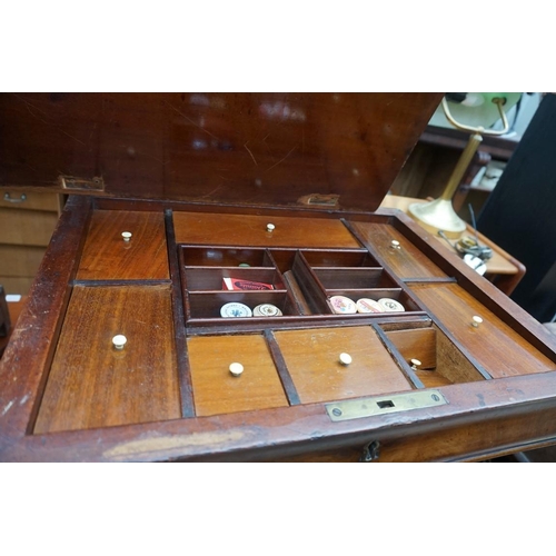 1171 - A Victorian mahogany pedestal work table, 51.5cm wide. 