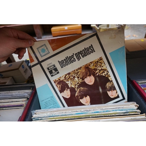 1175 - A collection of 33rpm vinyl records, to include: The Beatles, Rolling Stones, Bob Dylan, etc. in thr... 