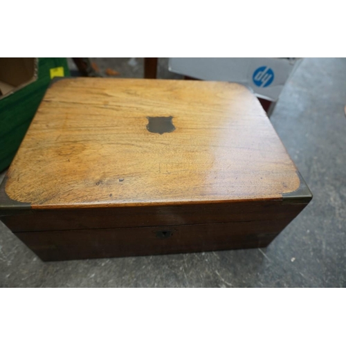 1275 - A small group of boxes and caskets, to include a music box case. (4)