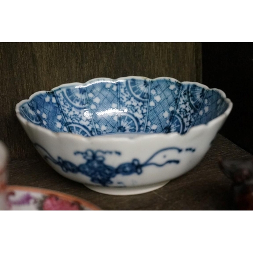 1535 - A mixed group of Chinese porcelain and works of art; together with others similar. ... 