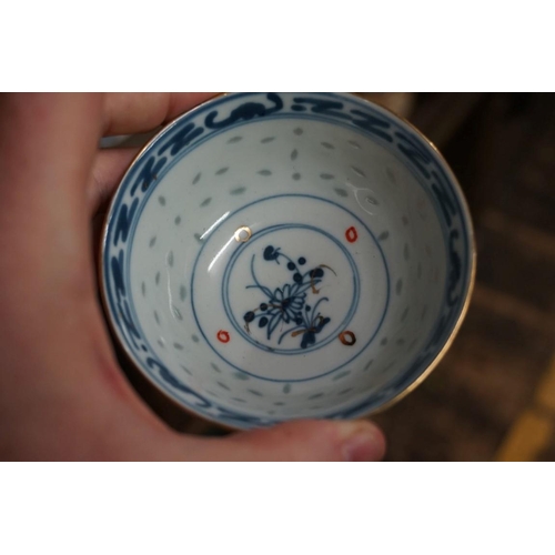 1535 - A mixed group of Chinese porcelain and works of art; together with others similar. ... 