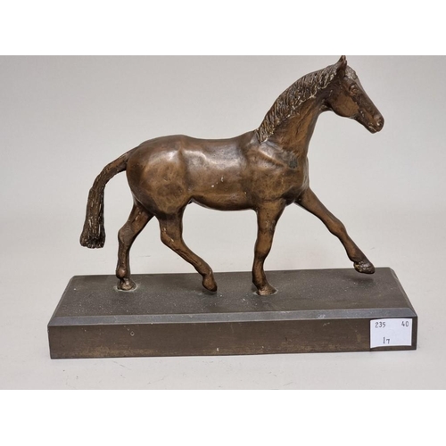 1539 - A bronze horse, 20.5cm wide.