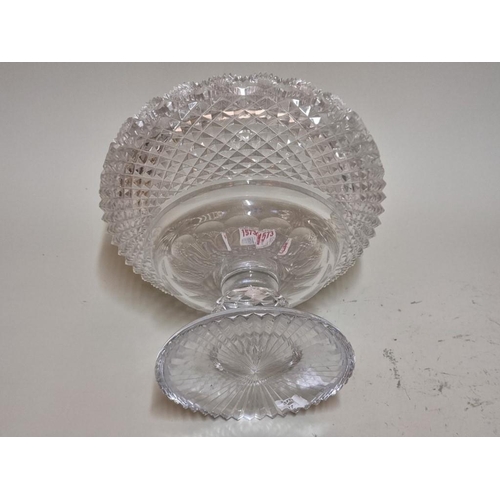 1573 - A good antique glass pedestal bowl, 19.5cm high. 