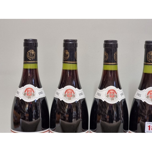 184 - Six 75cl bottles of Gigondas Domaine du Gour de Chaule, 1985, Beaumet Bonfils. (6)... 