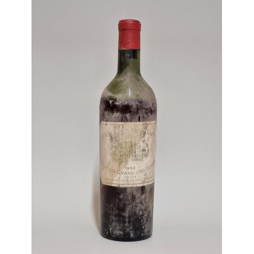 95 - A 75cl bottle of Chateau Margaux 1952.