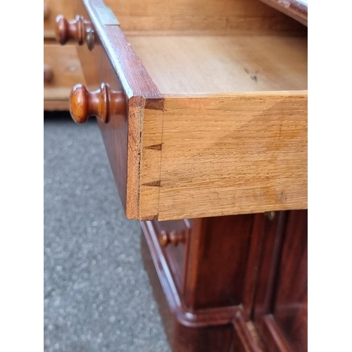 1159 - A Victorian mahogany pedestal desk, with kneehole cupboard, 122cm wide. 