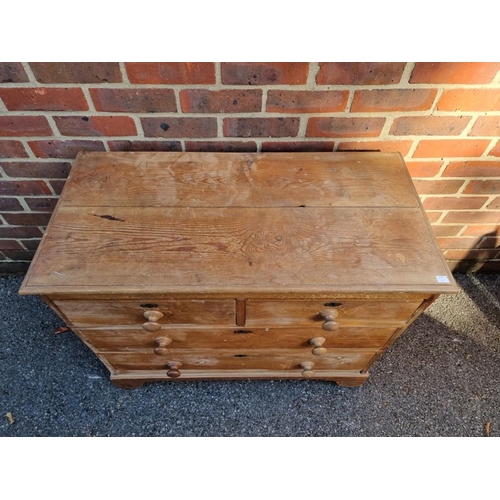 1160 - A 19th century pine chest of drawers, 89cm wide.