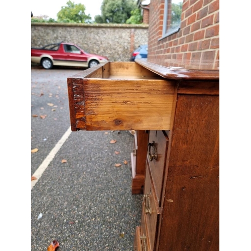 1180 - A George III mahogany kneehole chest, 86cm wide.