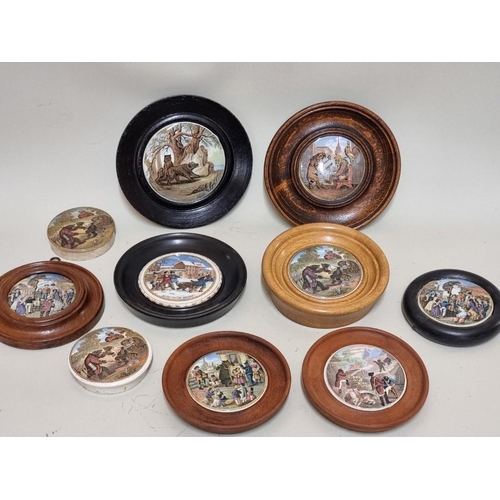 1723 - Pot Lids: a group of nine bear examples. (9)