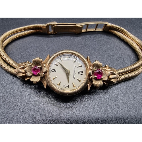 995 - A vintage Jaeger Le Coultre 9ct gold ladies wristwatch, 15mm.