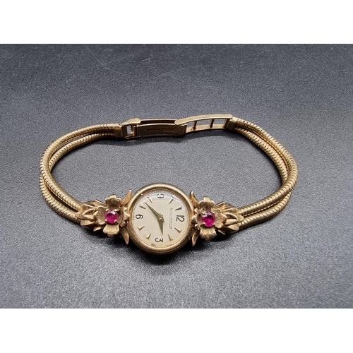 995 - A vintage Jaeger Le Coultre 9ct gold ladies wristwatch, 15mm.