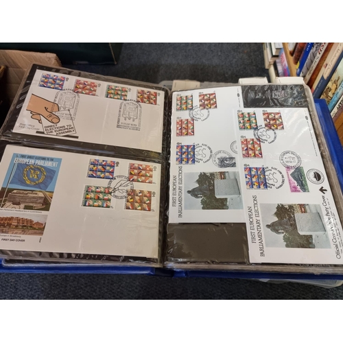 201 - FIRST DAY COVERS: a large collection housed in 6 modern albums. 