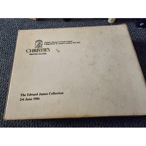 204 - ART REFERENCE: a small collection of large format volumes, to include boxed set of Christies ca... 