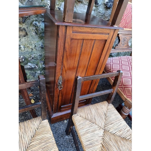 1011 - A sundry lot of furniture, to include an early 20th century oak octagonal occasional table, 74.5cm h... 