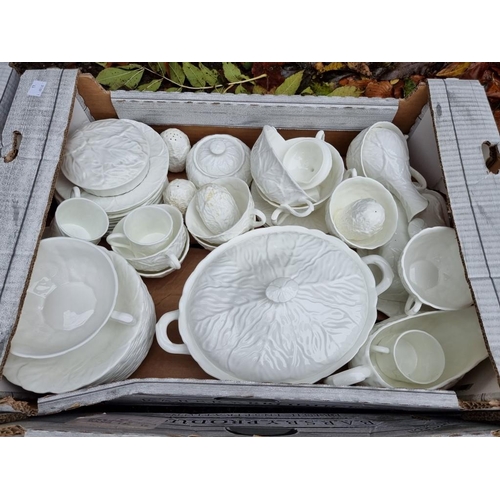 1032 - A large quantity of Coalport 'Countryside' tea and dinnerware. 