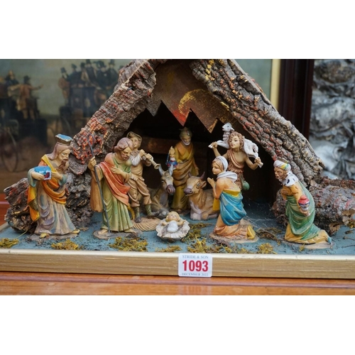 1093 - A nativity diorama, 43.5cm wide. 