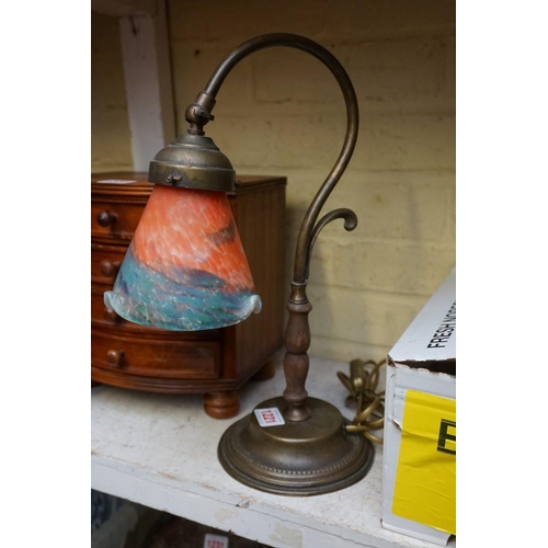 1221 - A brass and turned wood articulated table lamp, with marbled glass shade, 34.5cm high. ... 