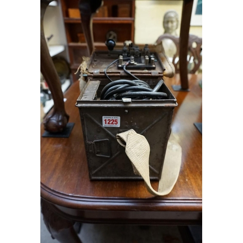 1225 - A World War II military signal lamp, in metal case. 