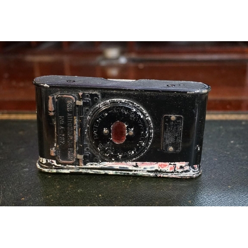 1318 - An antique mahogany plate camera, bearing ivorine label inscribed 'J Lancaster & Son', (incomple... 