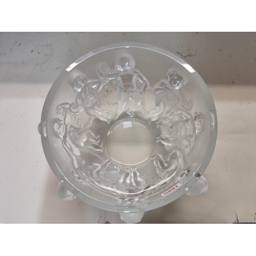 1680 - A large Lalique 'Luxembourg' pattern frosted glass bowl, 21.5cm high.