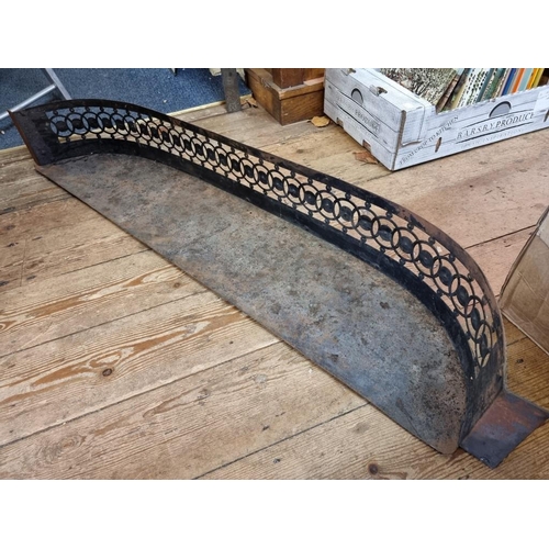 1703 - A Georgian steel fire kerb, 131cm wide. 