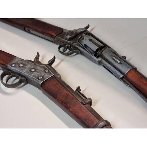 1706 - Two reproduction rifles by Denix.