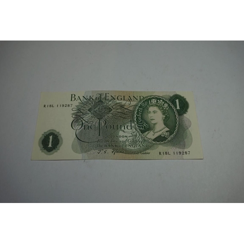 470 - Banknotes: eight J S Forde (1966-70) uncirculated £1 notes; comprising four consecutively numbered R... 