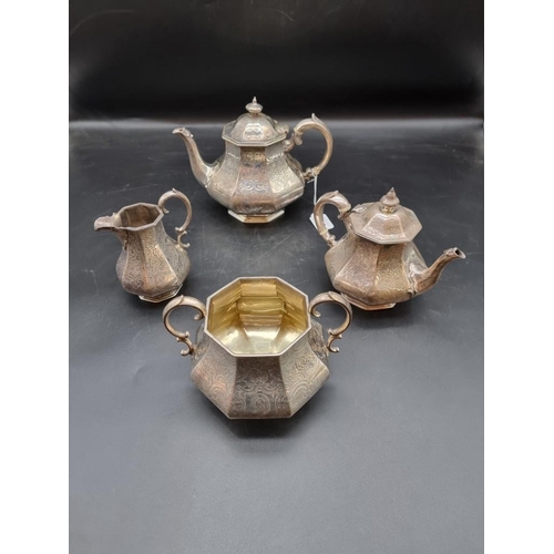 500 - A Victorian silver four piece tea set, by Edward, John & William Barnard, London 1843 and 1844, ... 