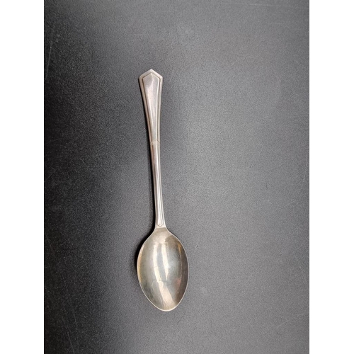 557 - A cased set of six silver coffee spoons, by Angora Silver Plate Co Ltd, Birmingham 1962, 45g; togeth... 