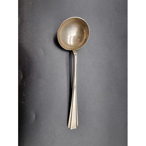 560 - Two Art Deco silver sauce ladles, by Wilson & Gill, Sheffield 1938, 16cm, approximately 100... 