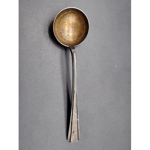 560 - Two Art Deco silver sauce ladles, by Wilson & Gill, Sheffield 1938, 16cm, approximately 100... 