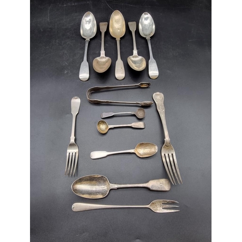 572 - A quantity of Georgian and later silver cutlery, mixed patterns, dates and makers, 742g. (13)... 