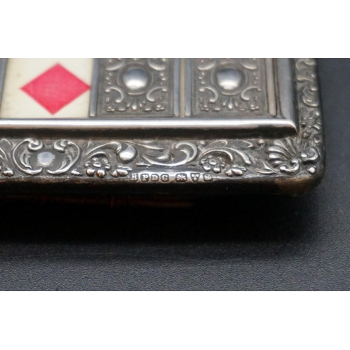 599 - An Edwardian silver novelty easel bridge marker, by Boots Pure Drug Company, Chester 1904, 8.7cm wid... 