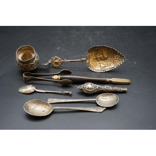 625 - A small quantity of silver and other items; to include a .930 spoon, 50g weighable.