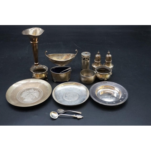 647 - A quantity of silver and silver mounted items; to include a .830 pin dish, 271g weighable.... 