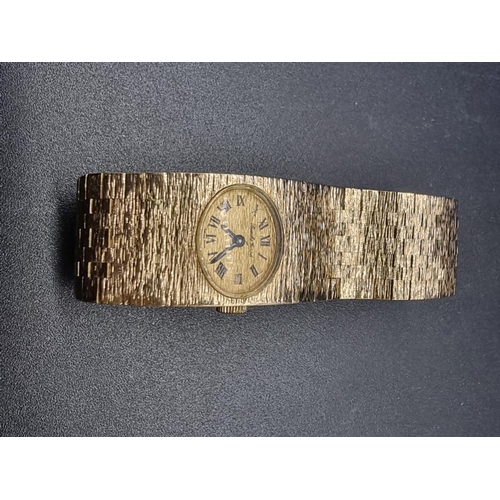 992 - A 1960s Bueche Girod 9ct gold manual wind ladies wristwatch, 18mm, hallmarked London 1969, havi... 