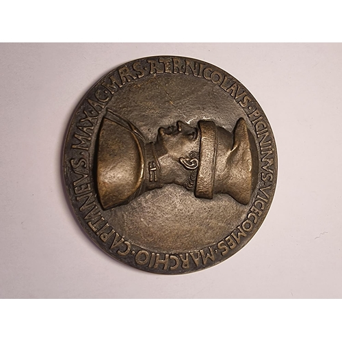 482 - Medals: a bronze replica medal of Niccolo Piccinino, 8.5cm diameter