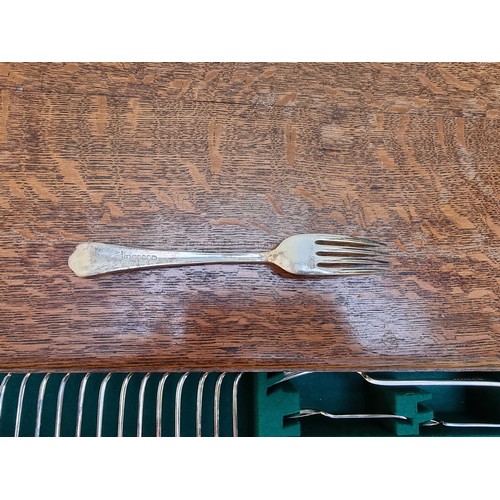 1021 - A 1920s oak cased canteen of EPNS cutlery, by Walker & Hall, 68cm wide.   ... 