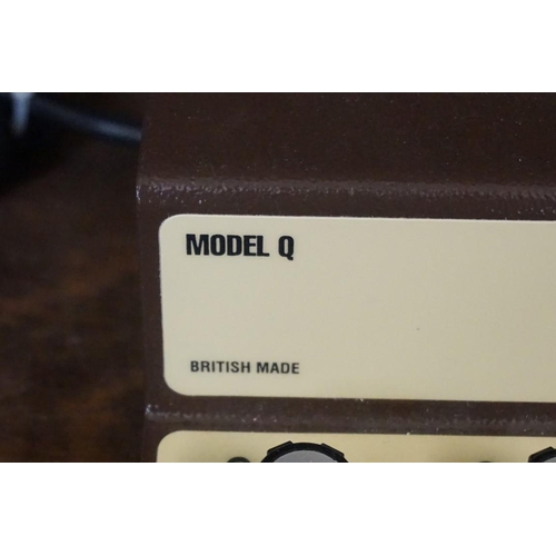 105 - A Gaugemaster Model Q 'OO' gauge 4 track controller.