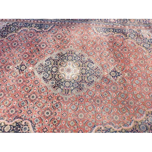 1004 - A Persian style carpet, 274 x 176cm.