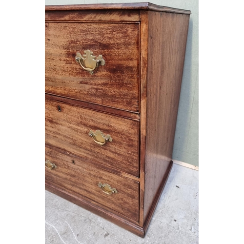 1022 - A George III mahogany three drawer chest, 75cm wide.