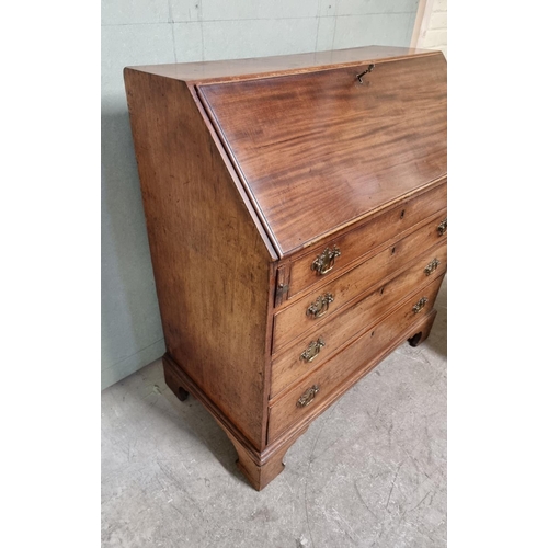 1076 - A George III mahogany bureau, 102cm wide. 