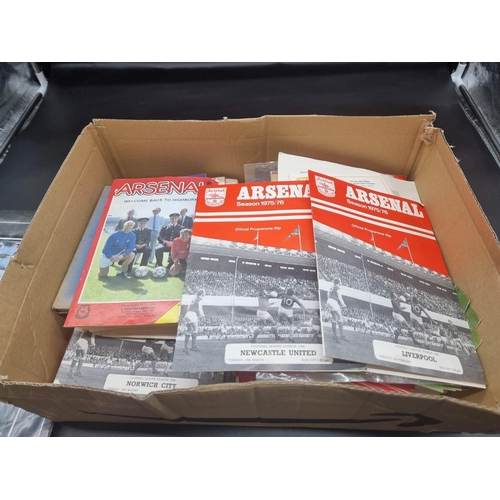 1301 - Football Programmes: a collection of Arsenal FC programmes and related, mostly 1970s.... 