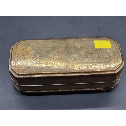 1377 - An 18th century Dutch brass tobacco box, engraved with floral scrolls, 18cm wide. ... 