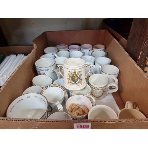 1508 - A large collection of Royal Commemorative mugs, mostly Elizabeth II. (four trays)... 